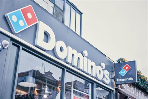 domino's s|More.